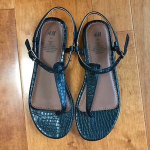 NWOT Black Sandals